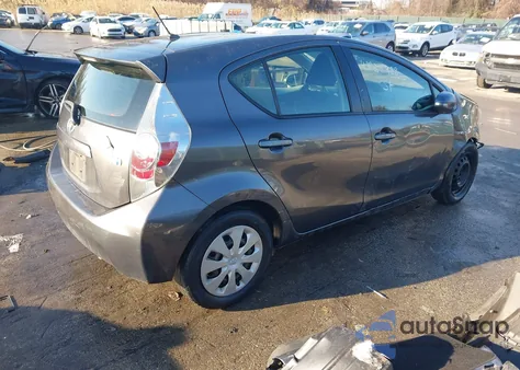 2013 Toyota Prius C Two из США, поврежденный, VIN JTDKDTB30D1556962